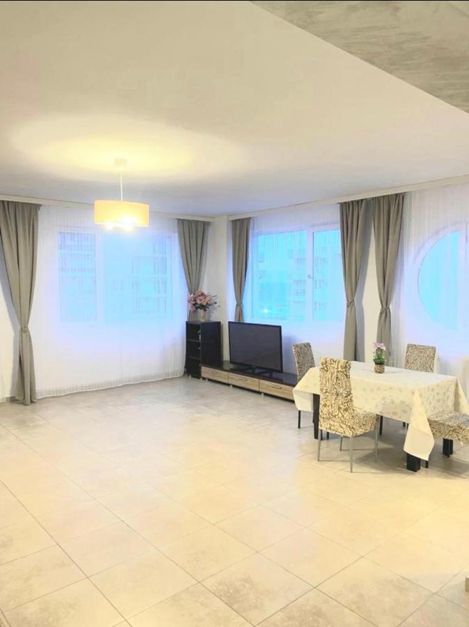 Virgo Apartaments Summer Land Mamaia Buitenkant foto